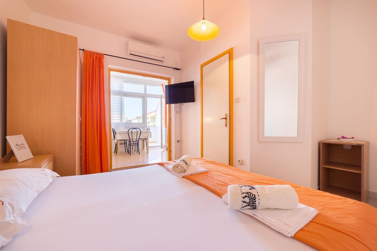 Apartments Zanze Vodice Exteriör bild