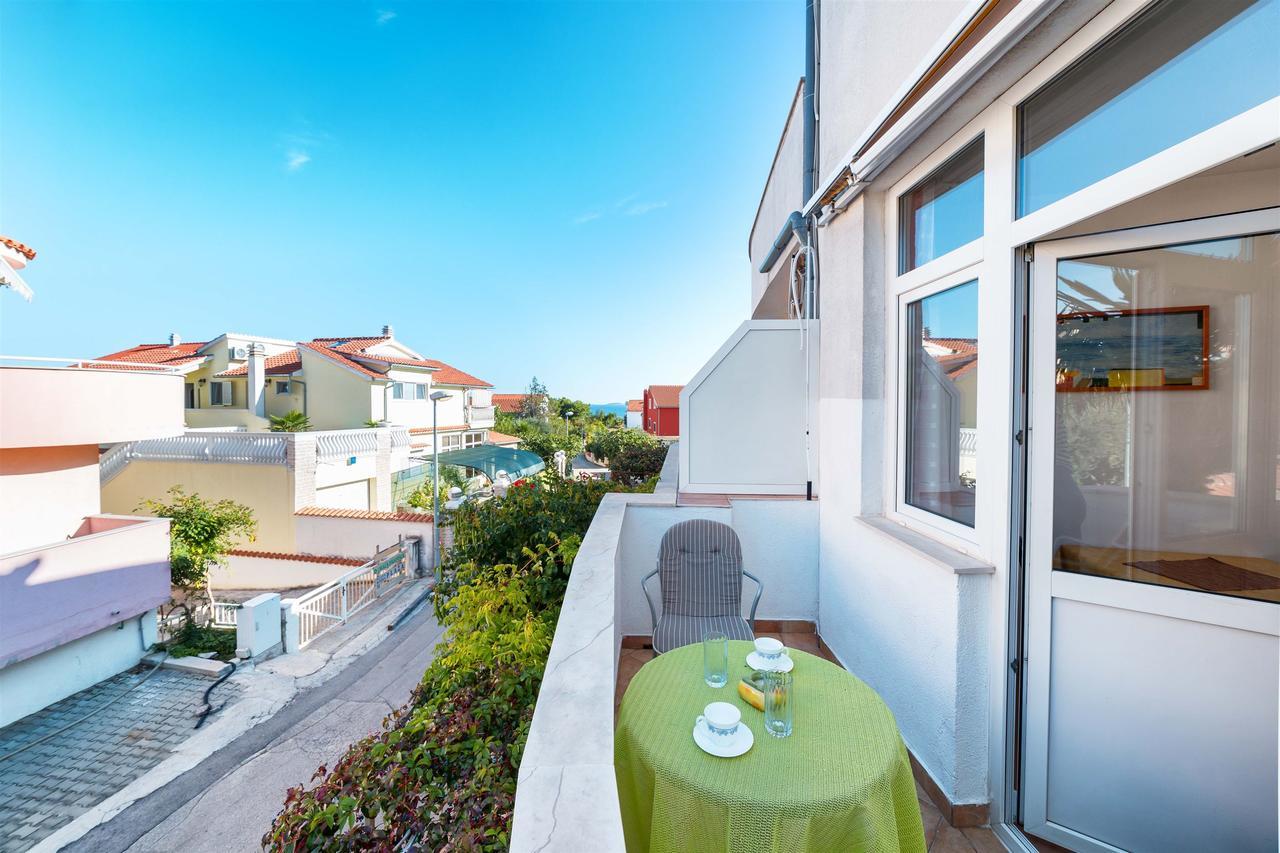 Apartments Zanze Vodice Exteriör bild