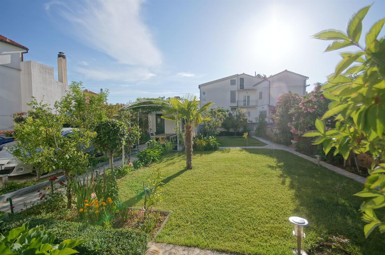 Apartments Zanze Vodice Exteriör bild