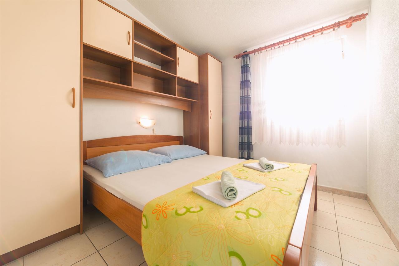 Apartments Zanze Vodice Exteriör bild
